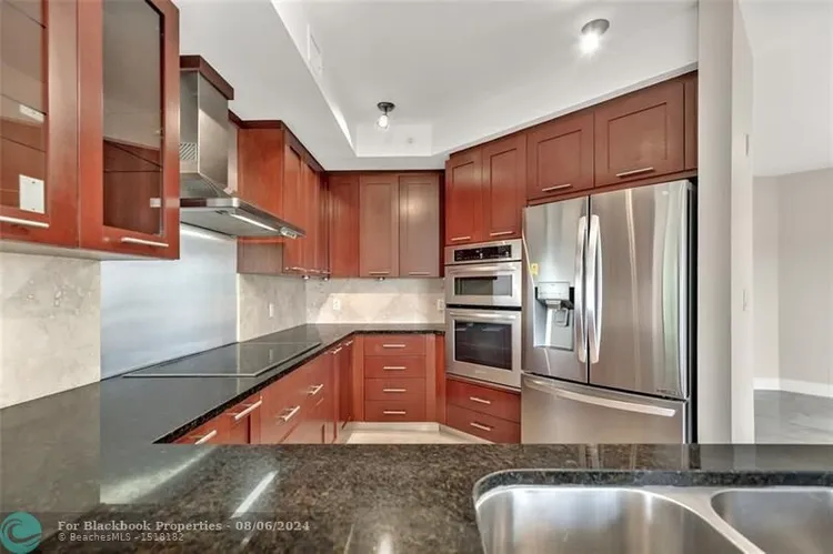 Fountains on Ocean Blvd #577 image #7