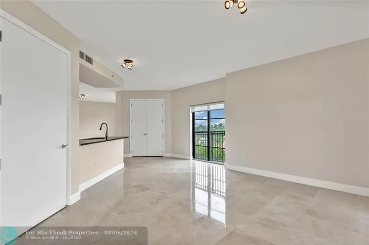 Fountains on Ocean Blvd #577 image #9