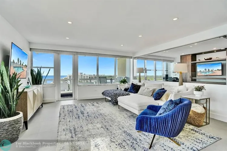 Hollywood Towers #1107 image #13