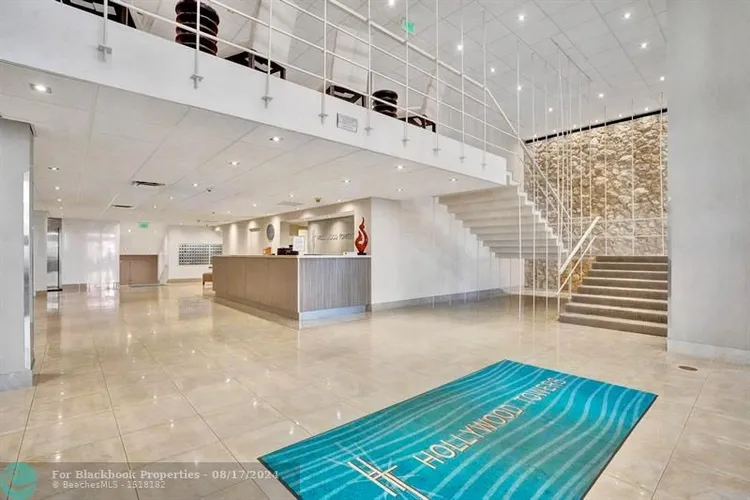 Hollywood Towers #1107 image #50