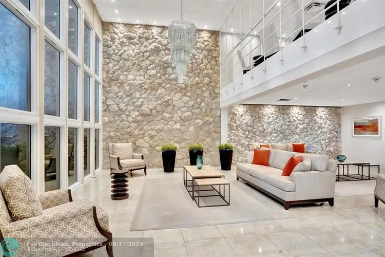 Hollywood Towers #1107 image #51