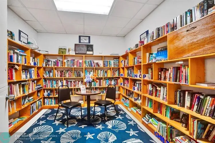 Hollywood Towers #1107 image #53