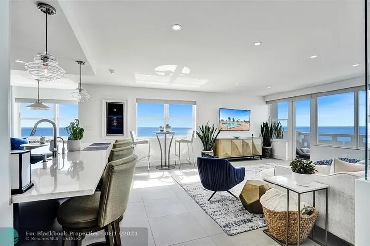 Hollywood Towers #1107 image #8