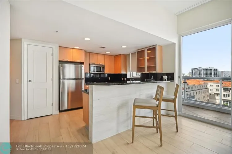 Hilton Q Club #602 image #6