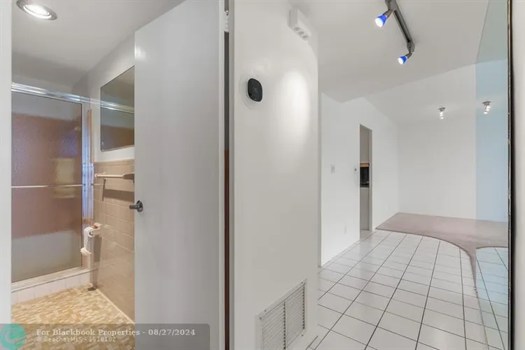 Coral Ridge Towers #1204 image #20