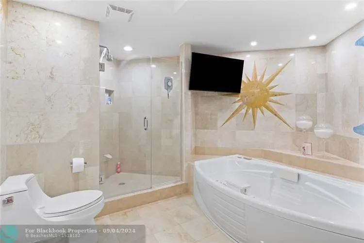 L'Hermitage North Tower #1809 image #11