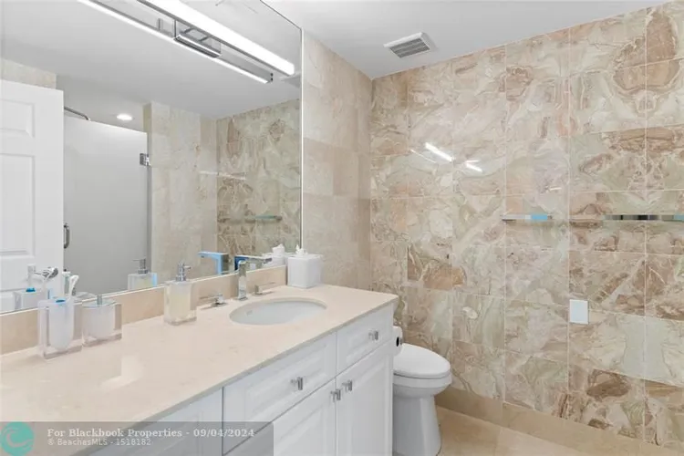 L'Hermitage North Tower #1809 image #14