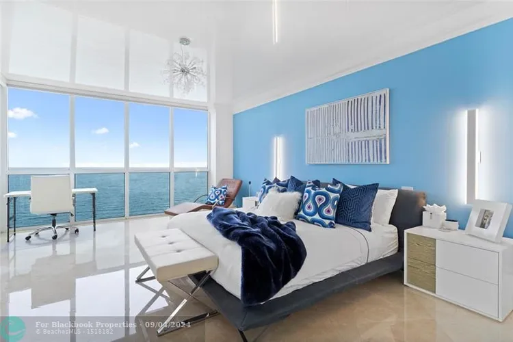 L'Hermitage North Tower #1809 image #9