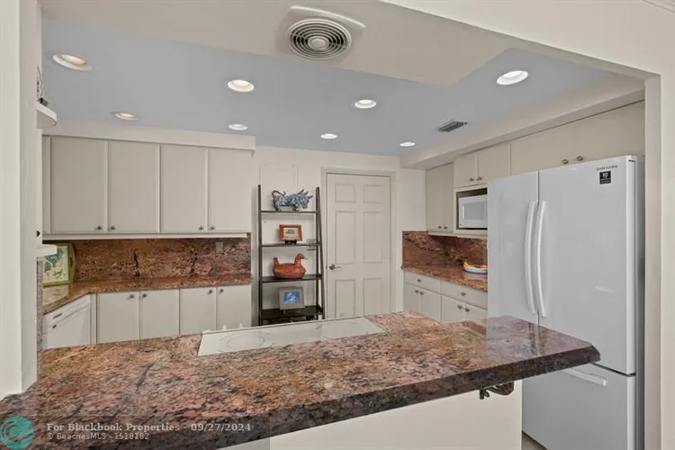 Coral Ridge Towers #905 image #16