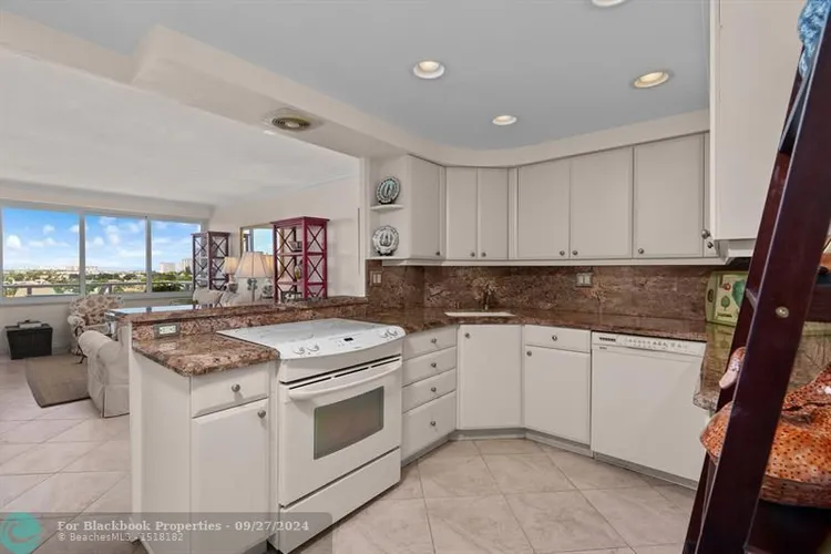 Coral Ridge Towers #905 image #18