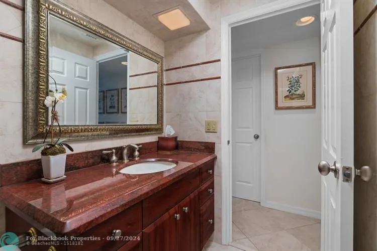 Coral Ridge Towers #905 image #20