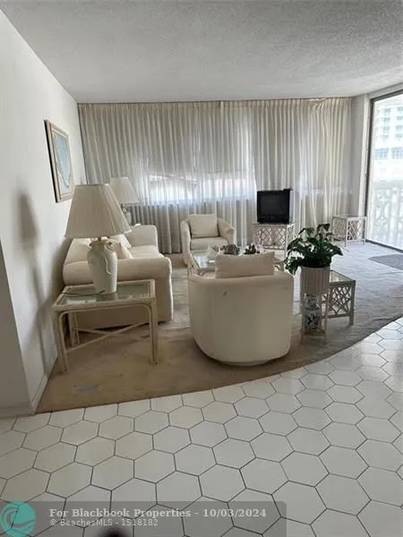 Imperial Towers #915 image #6