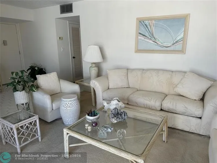 Imperial Towers #915 image #7