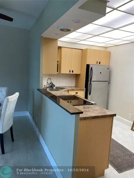 Coral Ridge Towers North ##418 image #17