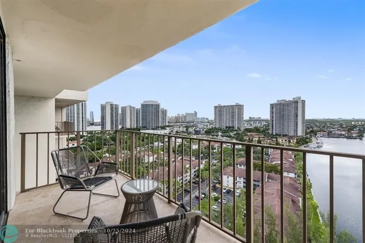 Biscayne Cove #2007 image #27