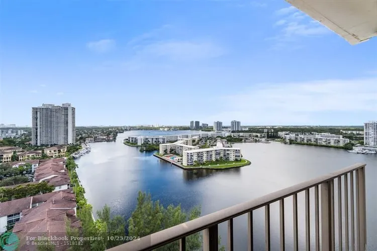 Biscayne Cove #2007 image #28