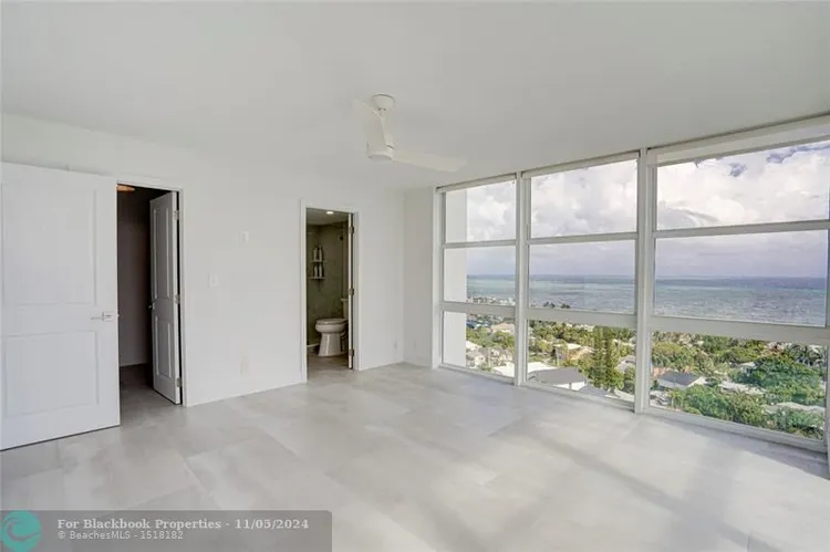 Vantage View #1901 image #28