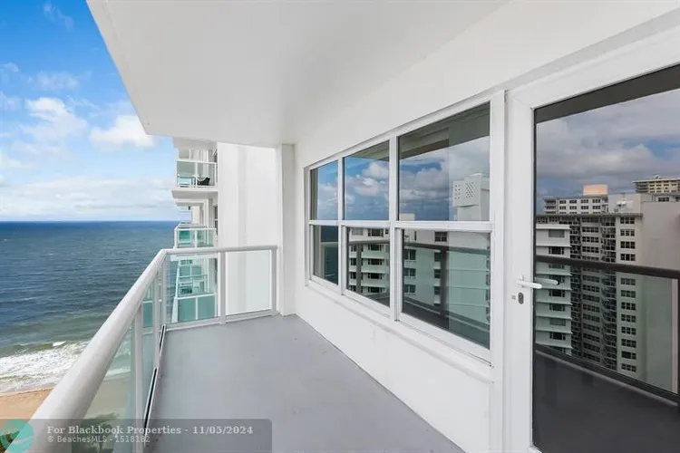 Riviera #1708 image #13