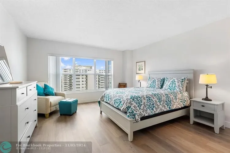 Riviera #1708 image #9