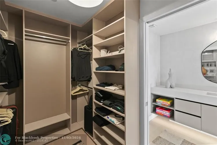 Paramount Bay #2706 image #26