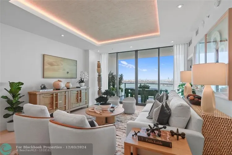 Paramount Bay #2706 image #7