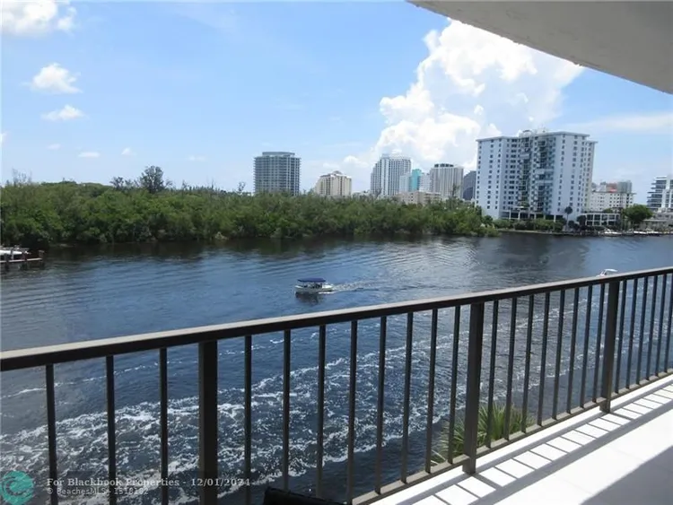 The Corinthian #5A image #20