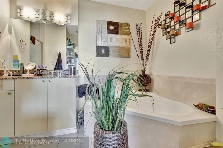 Radius #1307 image #13