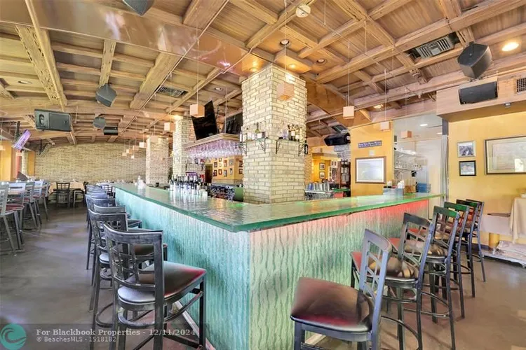 Ocean Manor #616 image #12