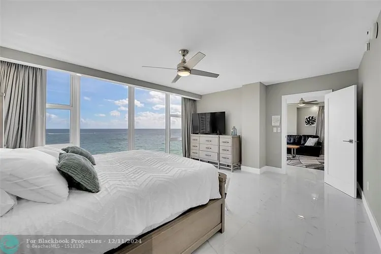 Ocean Manor #616 image #18