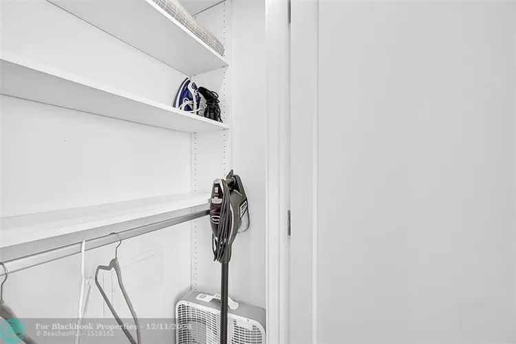 Ocean Manor #616 image #23