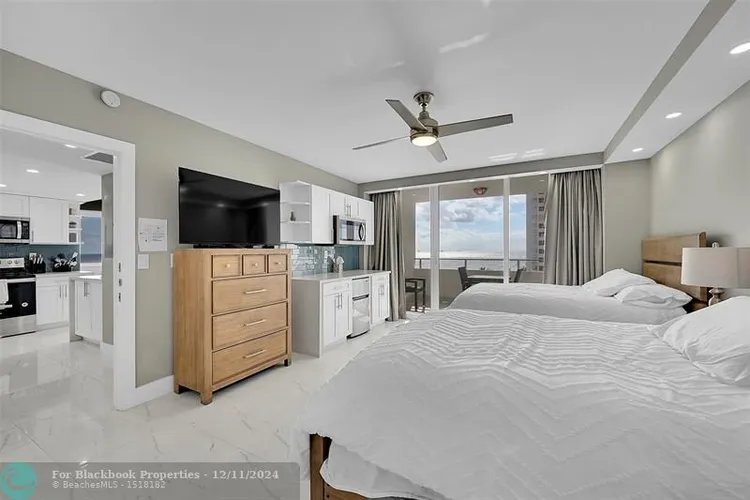 Ocean Manor #616 image #30