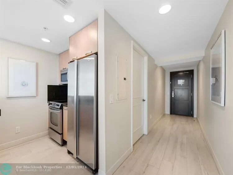 Hilton Q Club #705 image #11