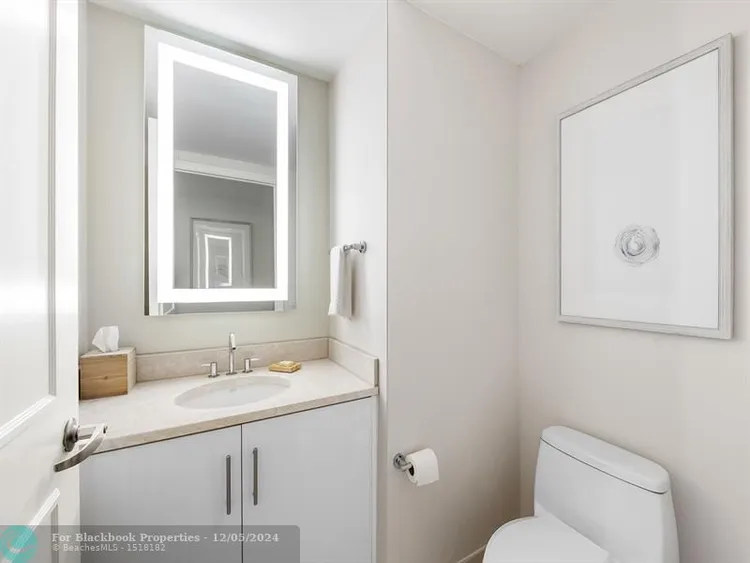 Hilton Q Club #705 image #13