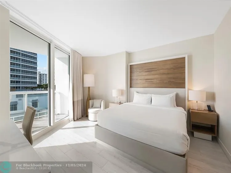 Hilton Q Club #705 image #6