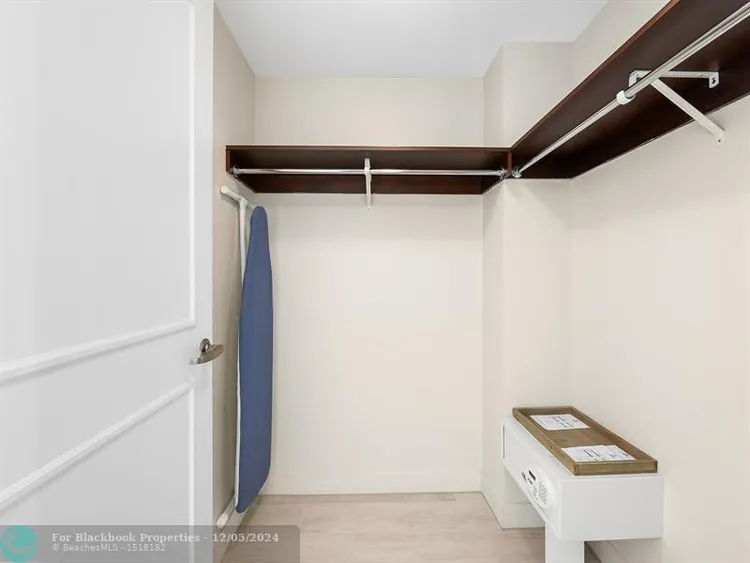 Hilton Q Club #705 image #8