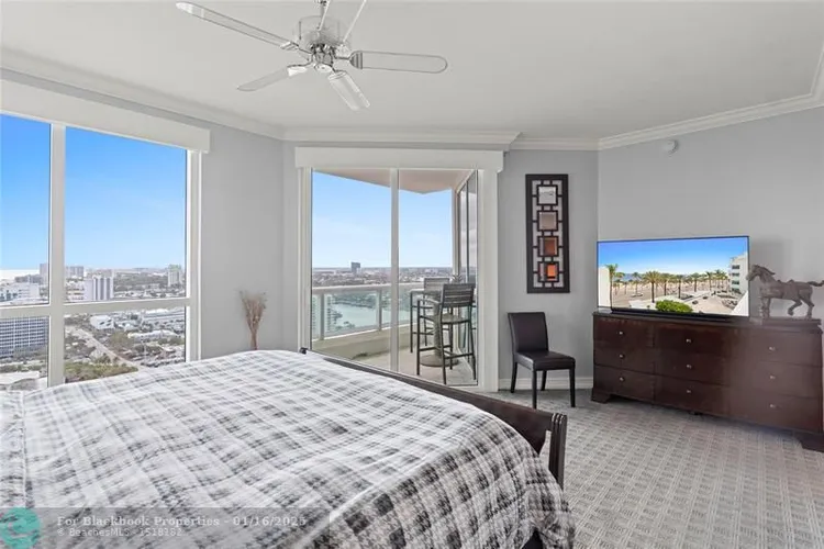 Las Olas Beach Club #2507 image #14