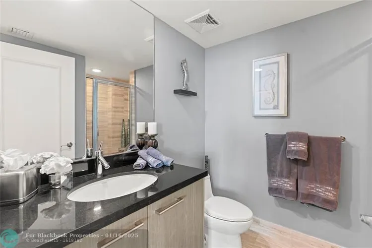 Las Olas Beach Club #2507 image #21