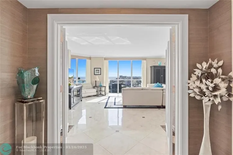 Las Olas Beach Club #2507 image #25