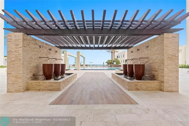 Las Olas Beach Club #2507 image #30