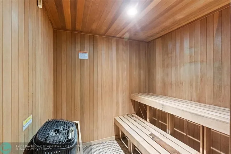 Las Olas Beach Club #2507 image #35