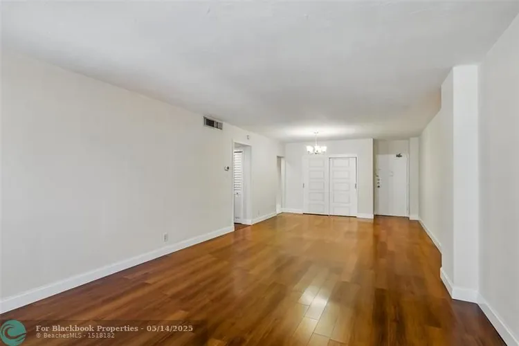 Galt Towers #5E image #12