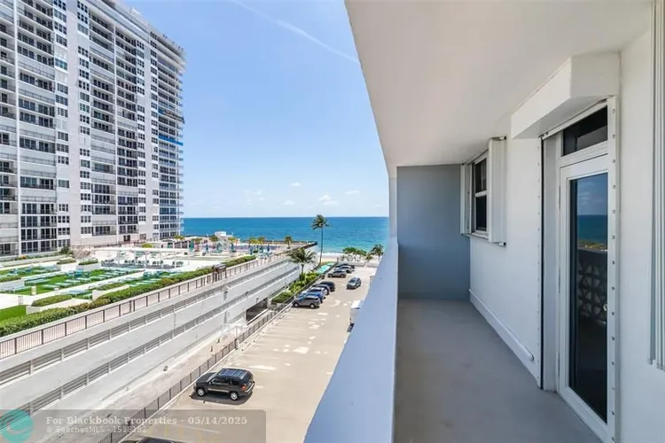 Galt Towers #5E image #15