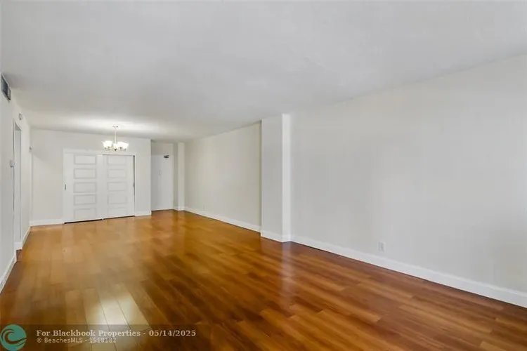 Galt Towers #5E image #18