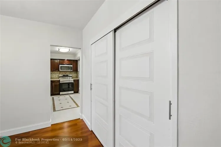 Galt Towers #5E image #20