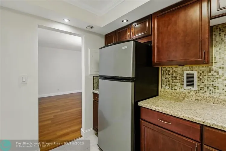 Galt Towers #5E image #26