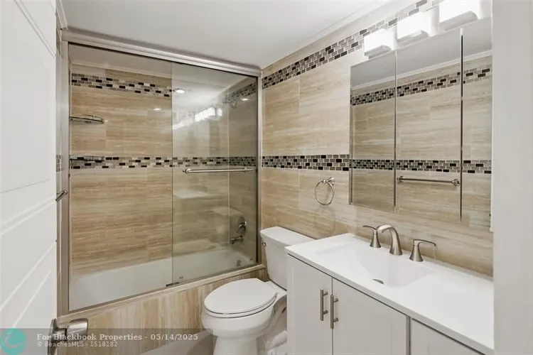 Galt Towers #5E image #36