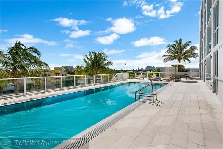 Tiffany House #506 image #17