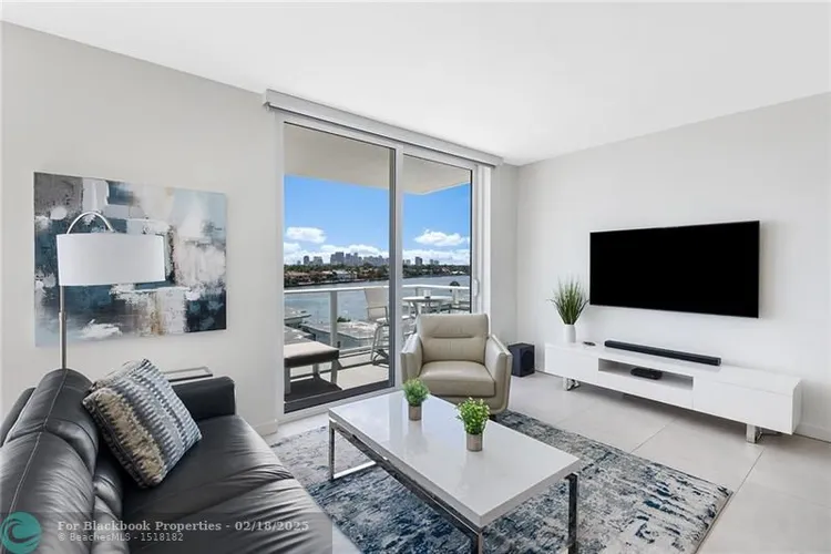 Tiffany House #506 image #6