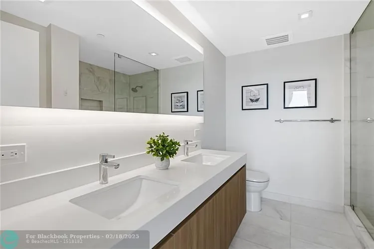 Tiffany House #506 image #9