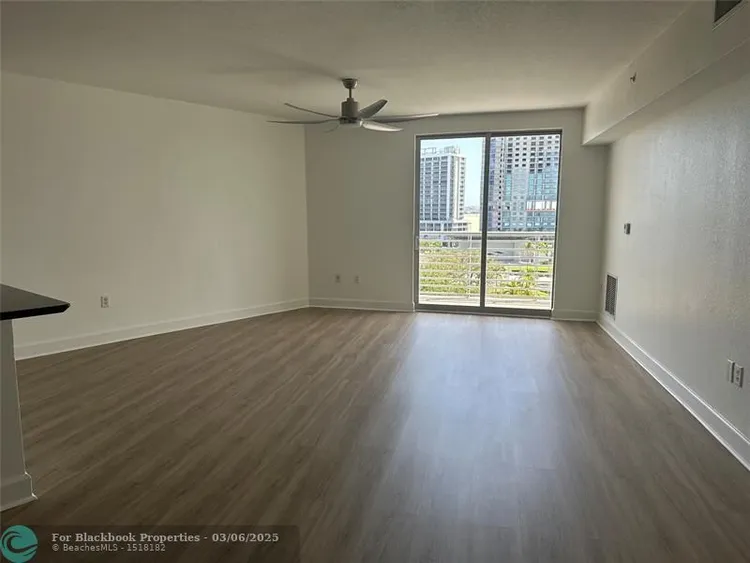 Radius #724 image #10